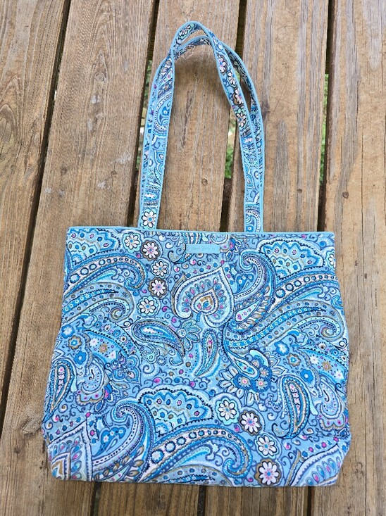 Vera Bradley Handbags - Vera Bradley retired "Daisy Dot Paisley" classic tote
